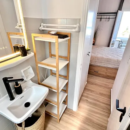 Aeolian Blu 6 Apartment *