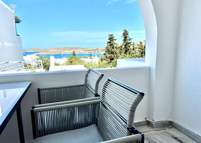 Aeolian Blu 6 * Párosz